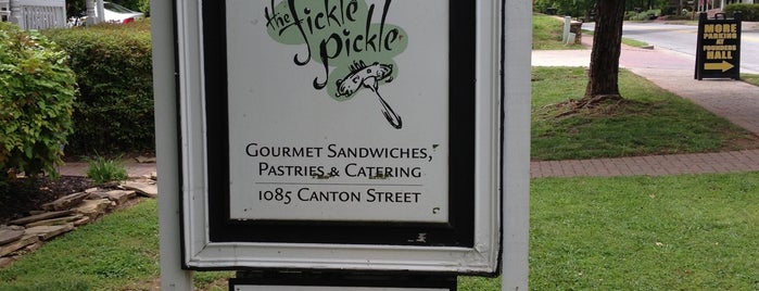 Fickle Pickle is one of Lieux qui ont plu à Carey.