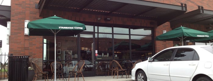 Starbucks is one of The 7 Best Places with a Drive Thru in Portland.