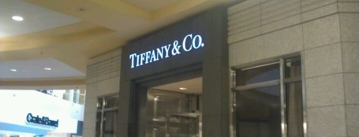 Tiffany & Co. is one of Christopher'in Beğendiği Mekanlar.