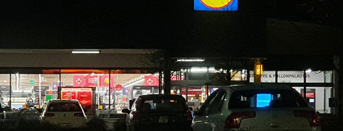 Lidl is one of Oliver'in Beğendiği Mekanlar.