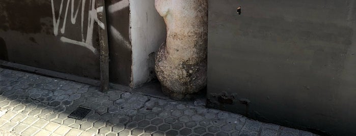 Estatua Hombre de Piedra is one of Siviglia.