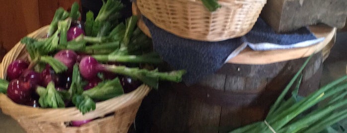 Beans & Greens Farmstand is one of Terenceさんのお気に入りスポット.