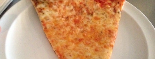 Renaldi's Pizza is one of i <3 pizza.