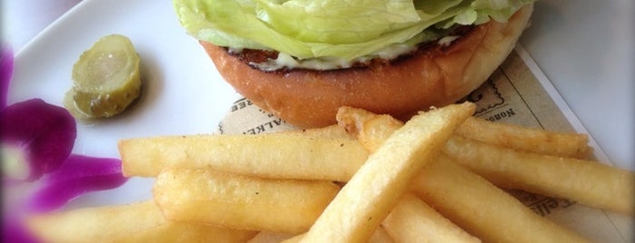 LAYER'S Aloha Dining is one of Burger Joints at West Japan1.