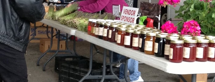 Illinois Products Farmers' Market is one of My best places.