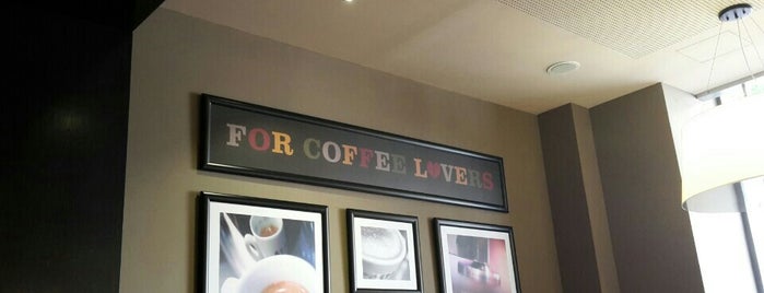 Costa Coffee is one of Orte, die Jerome gefallen.