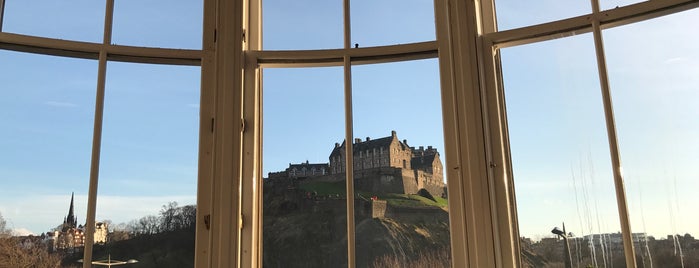 Waterstones is one of My favourite places in Edinburgh.