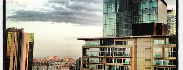 Tekfen Tower is one of İstanbul 2.