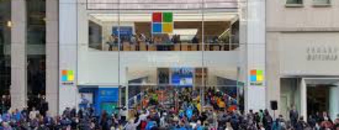 Microsoft Store is one of NYC 2016.