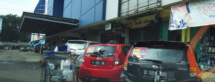 Pasar Pagi Cirebon is one of Tianpao : понравившиеся места.
