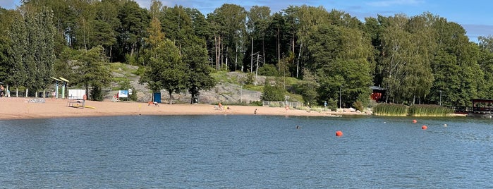 Tuorinniemen uimaranta is one of Helsinki by summer.