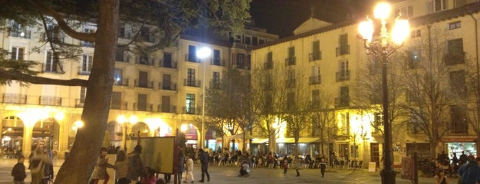 Calle Portales is one of Lugares guardados de Republica.