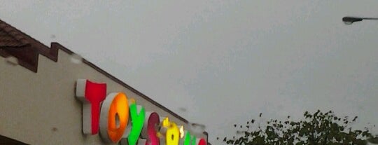Toys"R"Us is one of Dorothyさんの保存済みスポット.