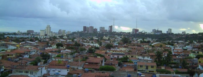 Ponta da Terra is one of Bairros de Maceió.