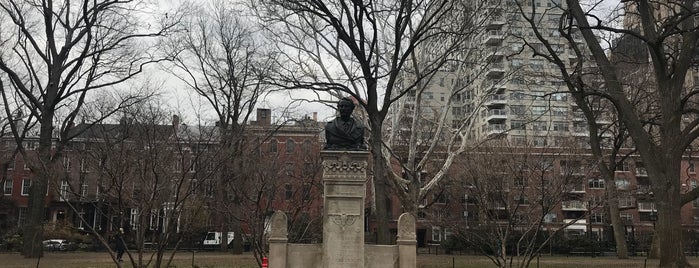 Alexander Lyman Holley Statue, Washington Square Park is one of NewYork been2.
