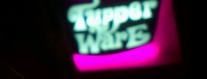 Tupperware is one of Clubbing Indie Madrid.