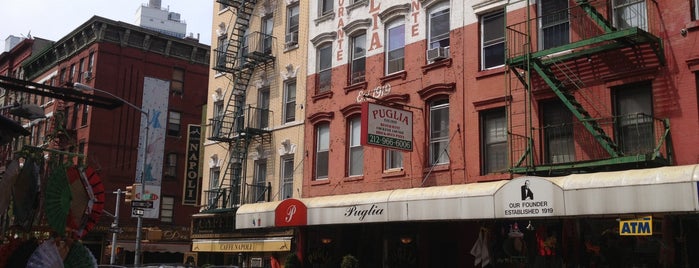 The Original Vincent's is one of To-Try: Chinatown, Little Italy, Tribeca, FiDi.