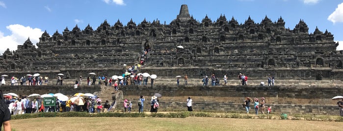 Borobudur is one of Kota di Jawa.