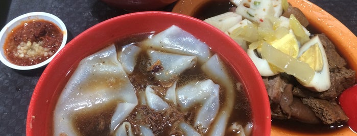 Teochew Kway Chap is one of Javier's Must Try One Day List.