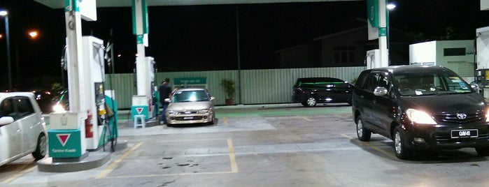 Petronas is one of Kuala Terengganu, Gas Stations or Garages.