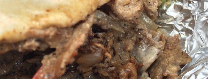 Philly Cheesesteaks & Burgers is one of Lieux sauvegardés par Stacy.