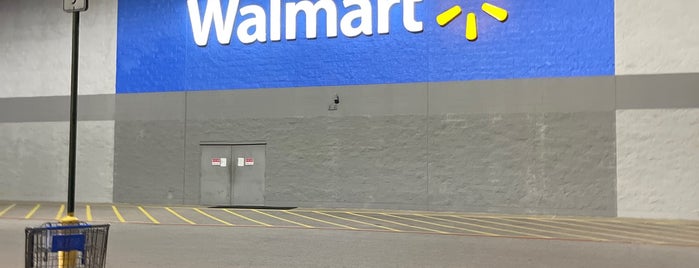 Walmart Supercenter is one of 주변장소4.