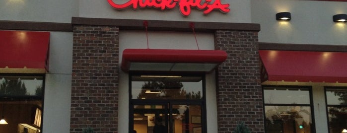 Chick-fil-A is one of Kyleさんのお気に入りスポット.