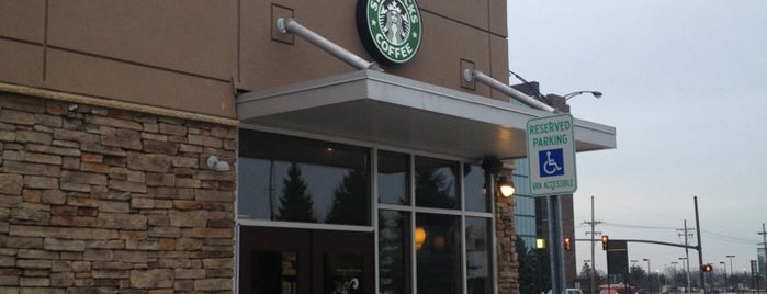 Starbucks is one of สถานที่ที่ Bill ถูกใจ.