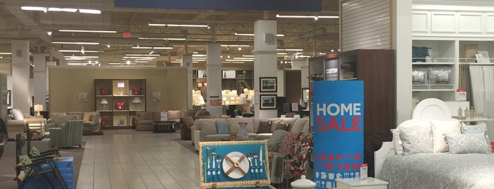 JCPenny Home Store is one of Locais curtidos por Merilee.