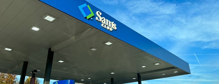 Sam's Club Gas Station is one of สถานที่ที่ SooFab ถูกใจ.