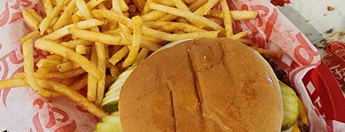 Freddy's Frozen Custard & Steakburgers is one of Guide to Papillion's best spots.
