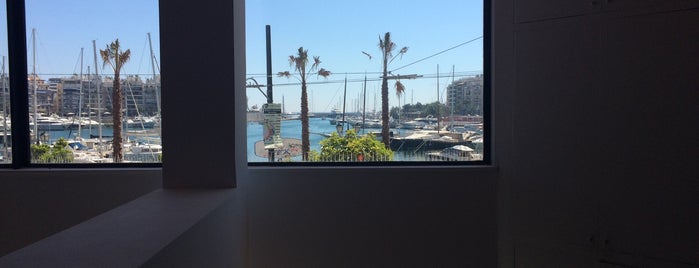 KFC is one of Piraeus Best Spots 1.