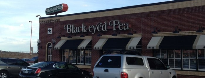 Black Eyed Pea Restaurant is one of สถานที่ที่ Rick ถูกใจ.