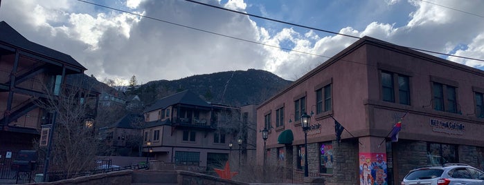 Manitou Springs is one of Colorado Tourism.