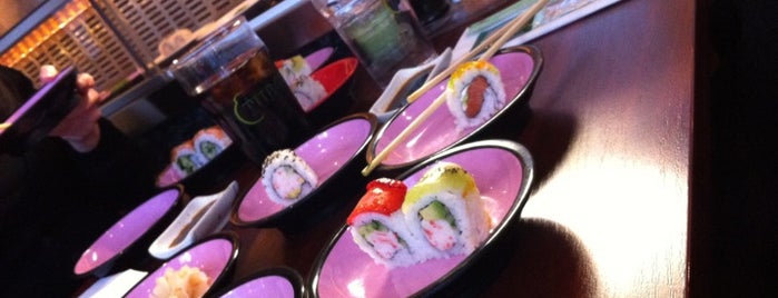 Nagoya Running Sushi is one of Posti che sono piaciuti a Murat.