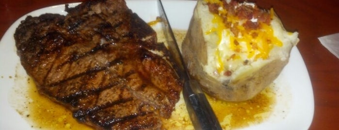 LongHorn Steakhouse is one of Orte, die CC gefallen.