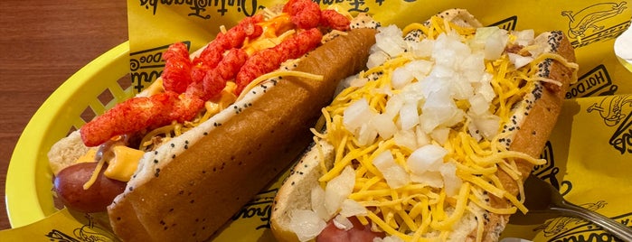 Dirty Frank's Hot Dog Palace is one of Columbus <3.