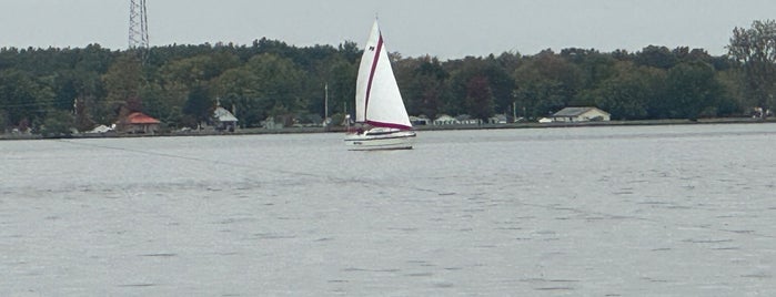 Indian Lake is one of Bill'in Beğendiği Mekanlar.