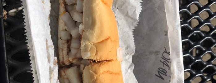 Remo's Hotdogs is one of Posti che sono piaciuti a Cralie.