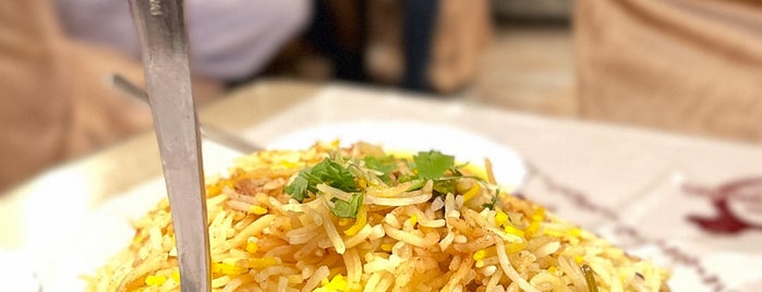 Khana khazana is one of مطاعم.