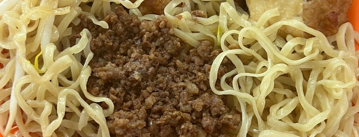 Lao Huang Hakka Niang Tou Foo is one of Singapore Food.