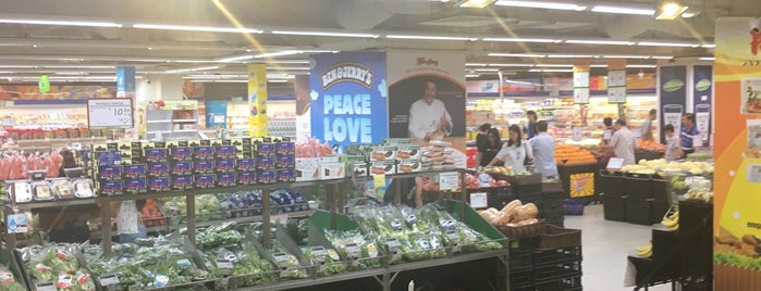 Sheng Siong Hypermarket is one of SG baby!.