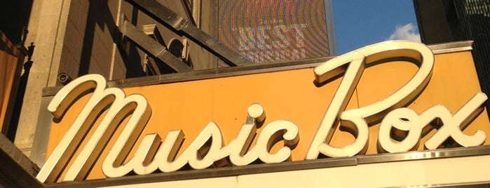 Music Box Theatre is one of Locais curtidos por Charley.