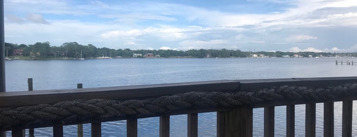 Boathouse Landing is one of Vacation.