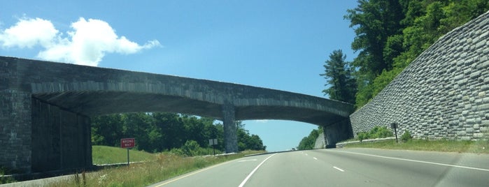 Crossing the Eastern Continental Divide is one of Lieux qui ont plu à Scott.