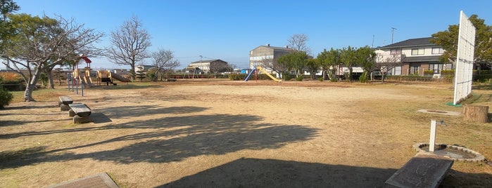 地蔵町公園 is one of Guide to 伊予郡松前町's best spots.
