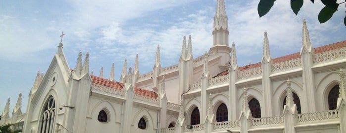 San Thome Basillica is one of South India.