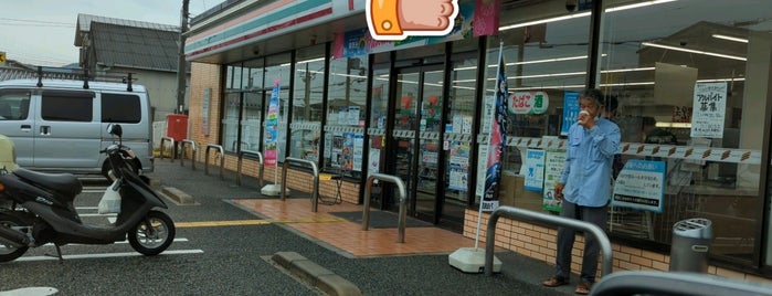 セブンイレブン 姫路加納原田店 is one of コンビニ.