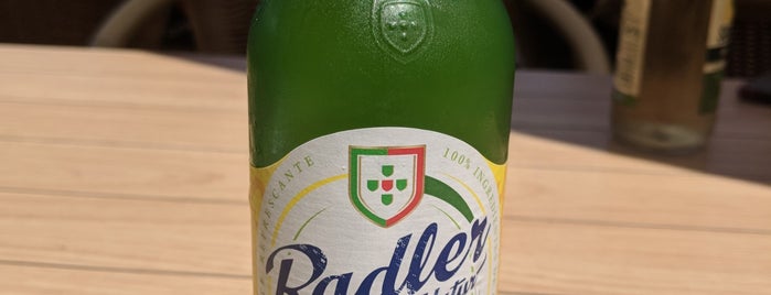 Kiosk Agapito is one of Portugal fun. Beer and wineries.