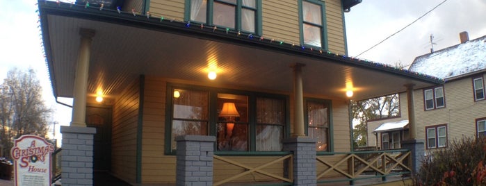 A Christmas Story House & Museum is one of Cleveland Activities.